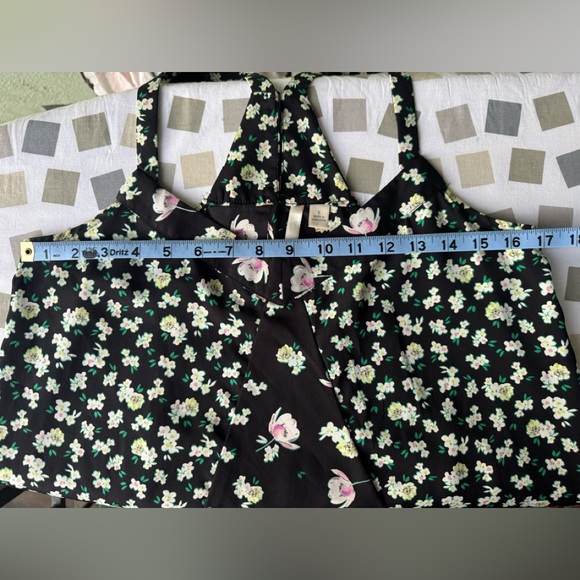 LC Lauren Conrad Black Floral Flowy Tank Top Size Small - Picture 3 of 9